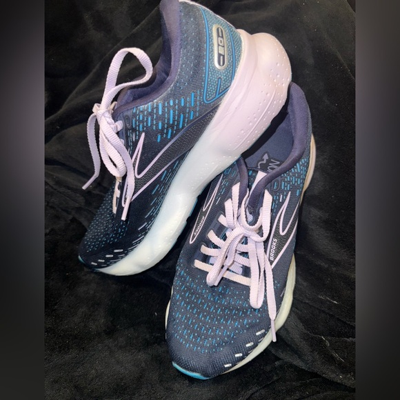 Brooks Women’s - Navy and Teal Glycerin GTS 20 - Picture 5 of 12